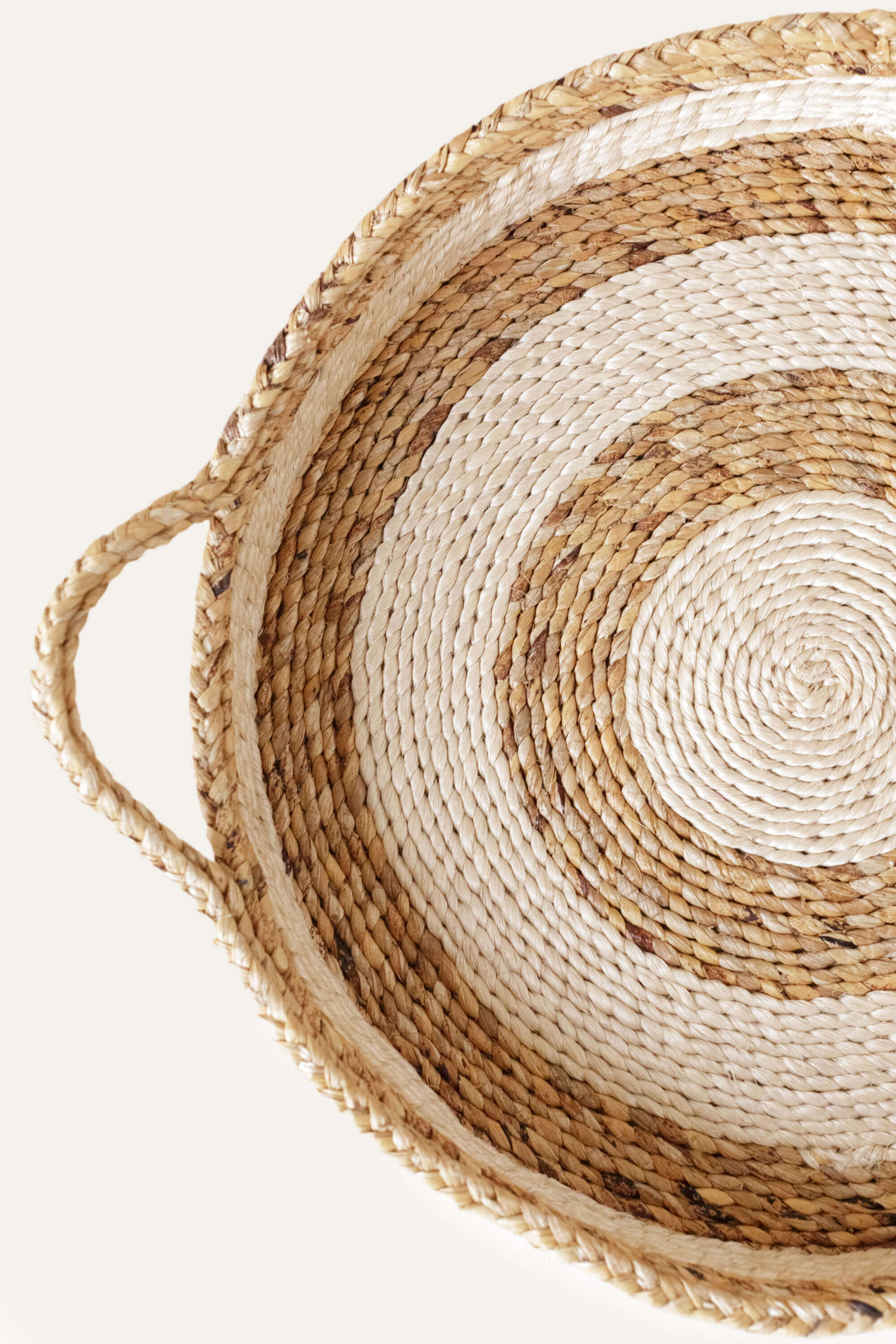 Natural Banana Leaf and Sisal Tray - Thumbnail 2