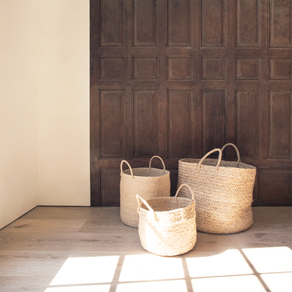 Medium Braided Raffia Basket Natural