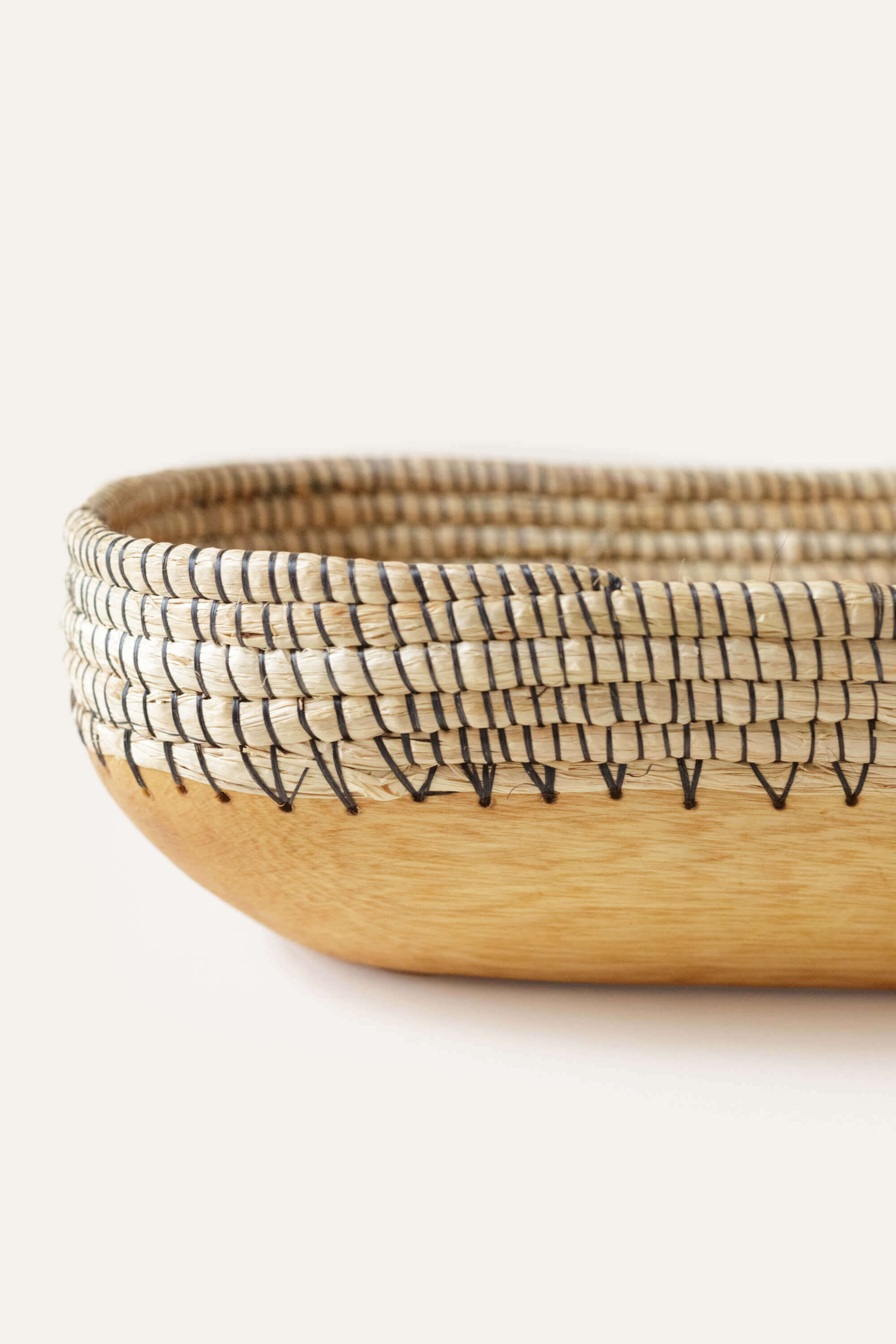 Copabu Wood + Raffia Rectangle Tray - Thumbnail 5